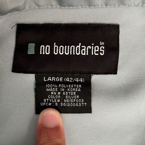 Y2K Style No Boundaries Short Sleeve Button Down - Picture 3 of 3